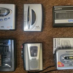 Set Of 6 Vintage Sony Walkman, Aiwa, Panasonic Portable Stereo Radio Cassette Players 