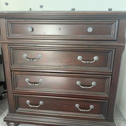 Real Heavy Wood Dresser With Jewelry Lock Drawer  H. 35 in W  20 in L. 36 in Drawer 4 L. 28 in W 15 in H.  4 in