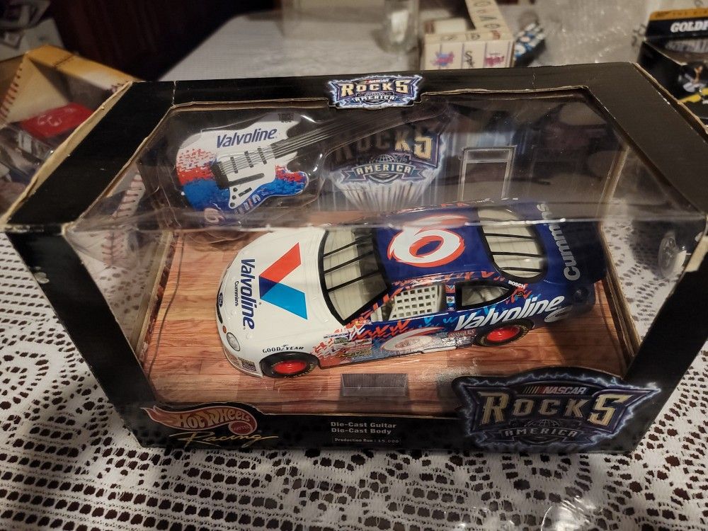 Hot Wheels Racing NASCAR Rocks America