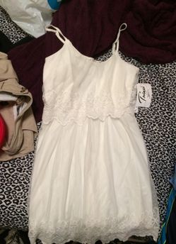 Dress never worn size L juniors make offer