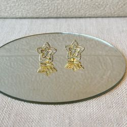 18k gold plated zircon flower earrings.