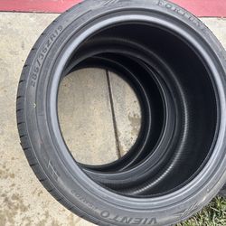 4 tires 285x35-19 $550