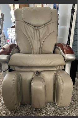 Full Body Massage Chair with Leg Rest