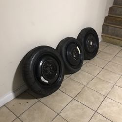 3 Spares Tires 5lugs