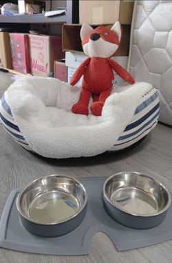 Dog Bed, water and food bowls