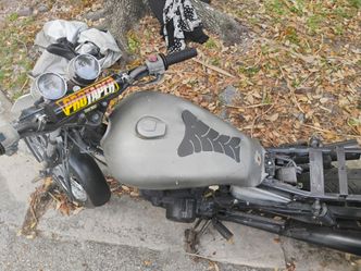 Honda cb 250 custom