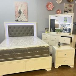 Lyssa Bedroom Set Queen or King Beds Dressers Nightstands Mirrors Chests Options With İnterest Free Payment Options 