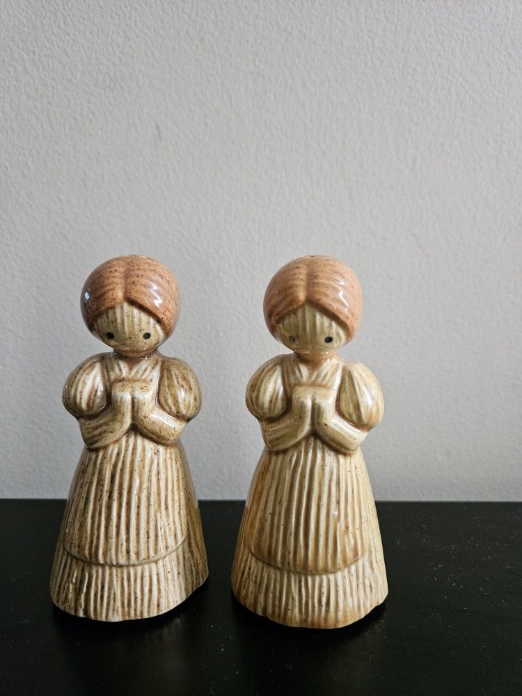 Vintage Cornhusk Salt & Pepper Shaker Set