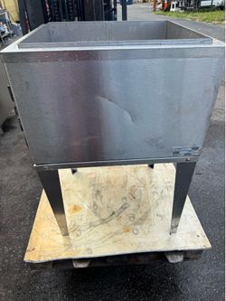 Ice Bin