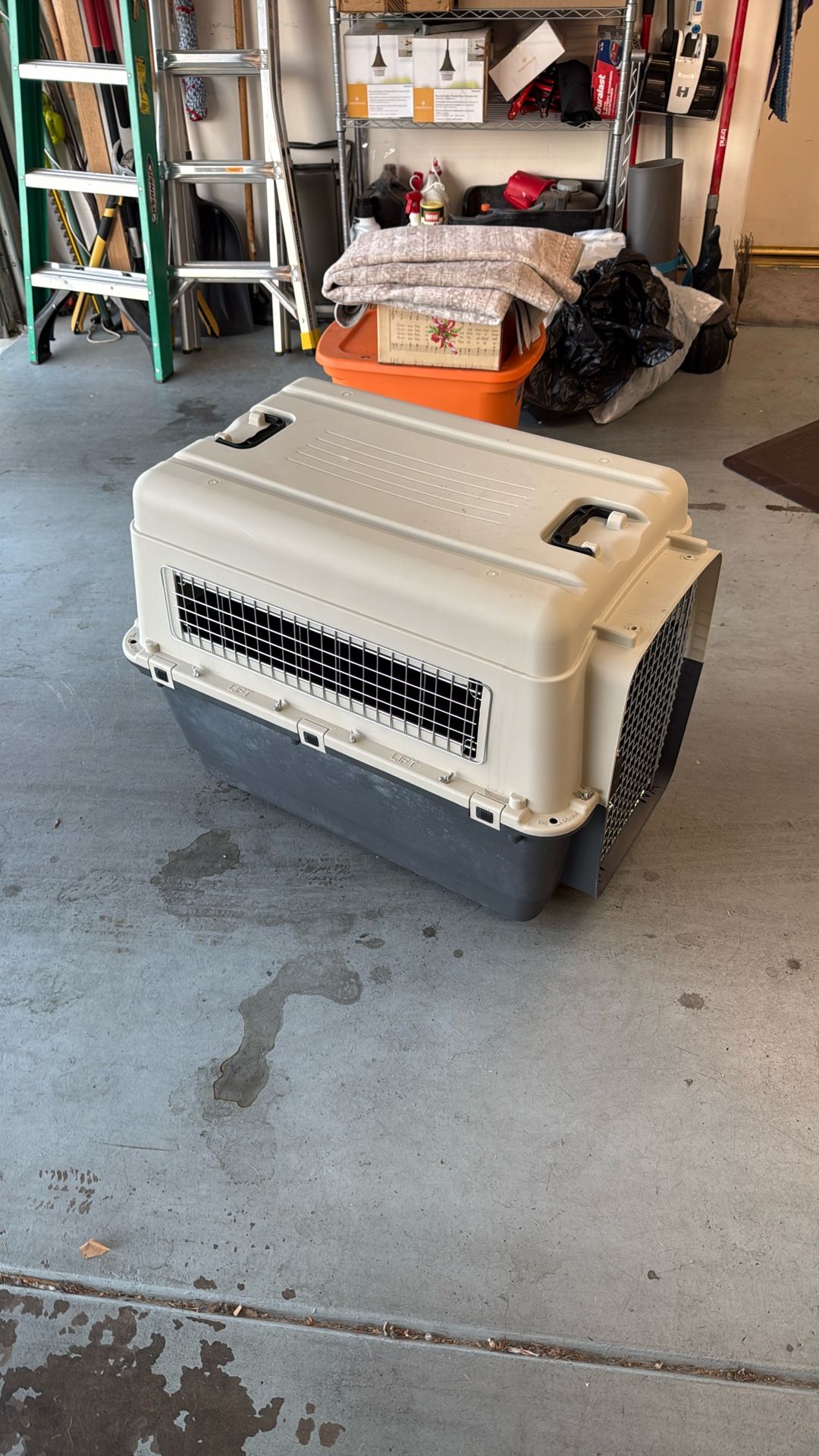 XL Dog Crate