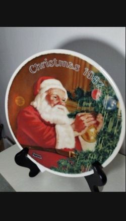 1987 LIMITED EDITION SANTAS GOLDEN GIFT PLATE 8"