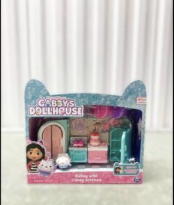Gabby’s Dollhouse Bakey with Cakey Kitchen