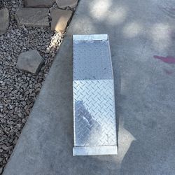 Heavy duty car ramp, single