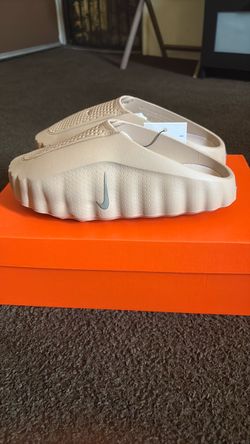 Nike mind 001 Sanddrift brown