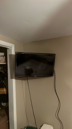 Samsung Tv with mount