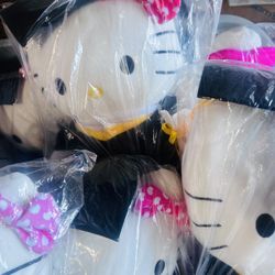 Hello Kitty Graduation Plushie 