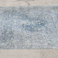 Nice 5x8 CECILY Area Rug Blue Turquoise - $70
