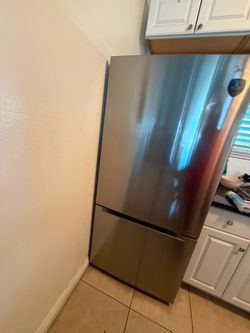 Midea 18.7 Cu. Ft Stainless Steel Refrigerator