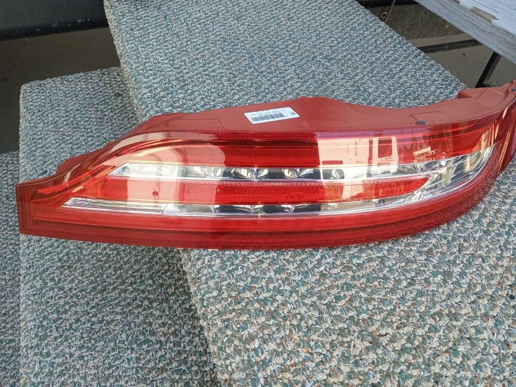 2017 Lincoln Mkc Right Side Tail Light