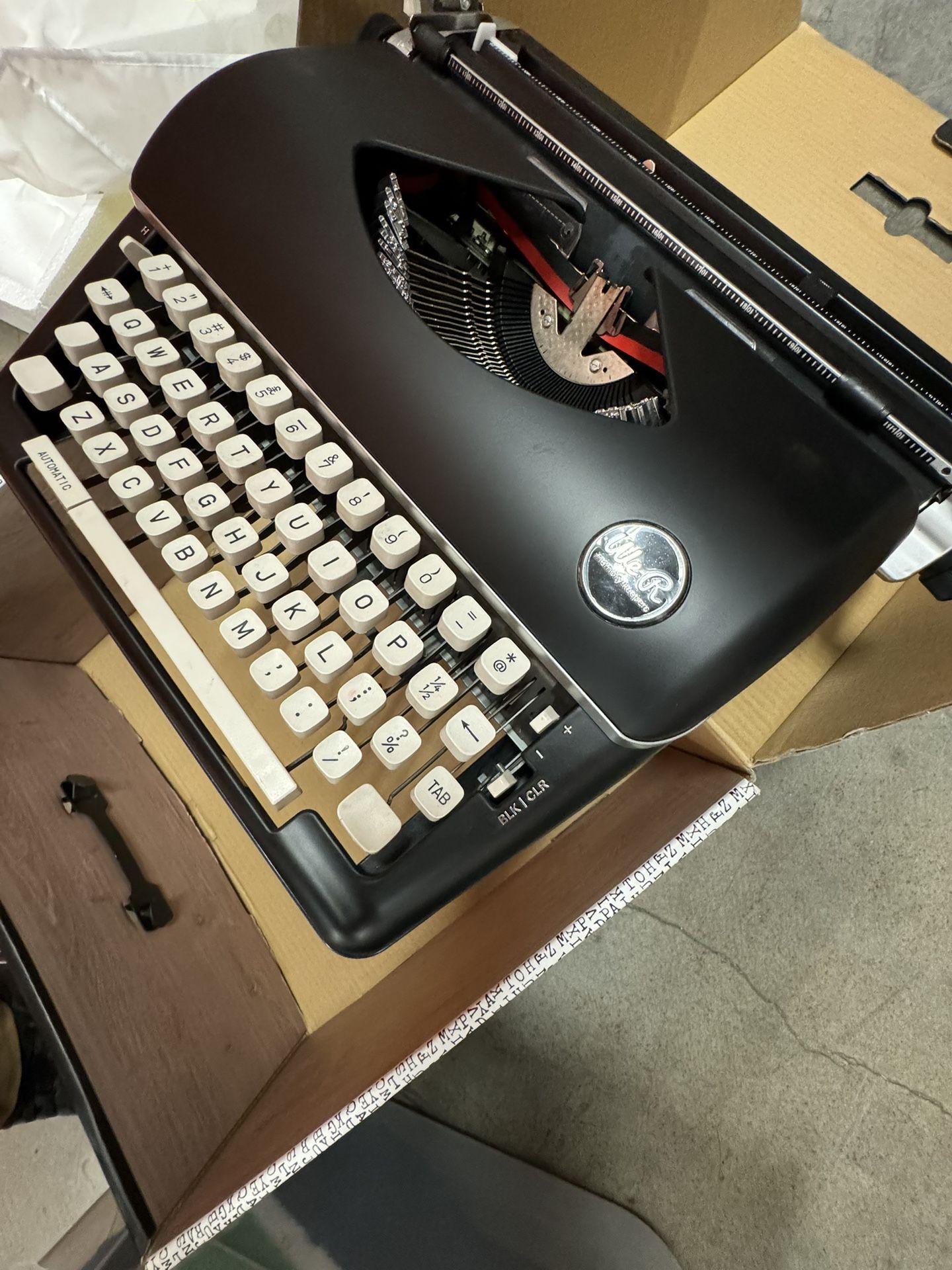We R Typewriter