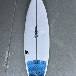 Surfboard 