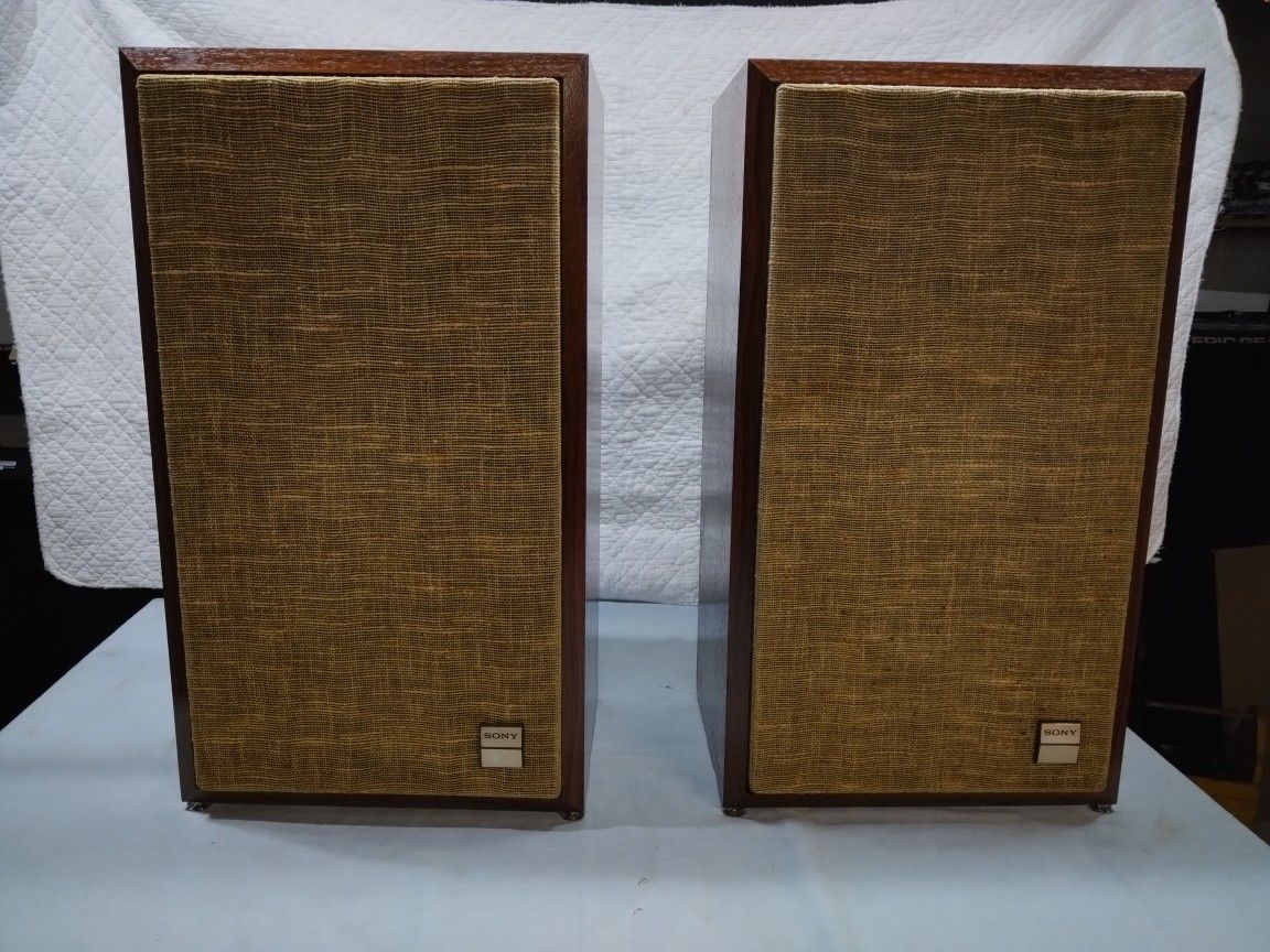 SONY 1970's VINTAGE 3 WAY 40 WATT FLOOR SPEAKERS 