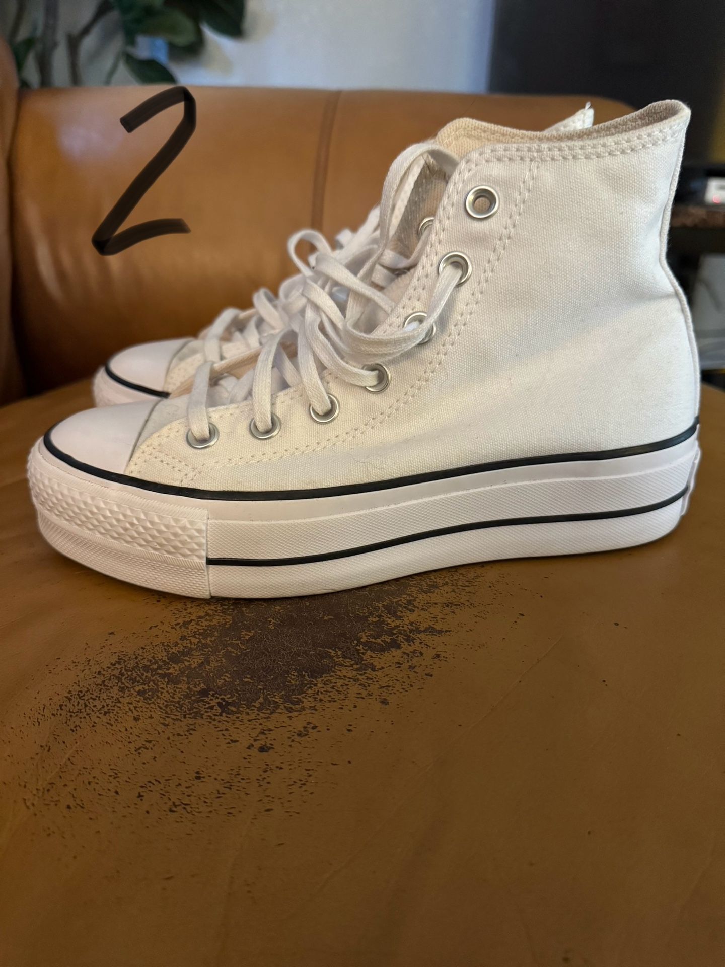 New Women Platform Converse