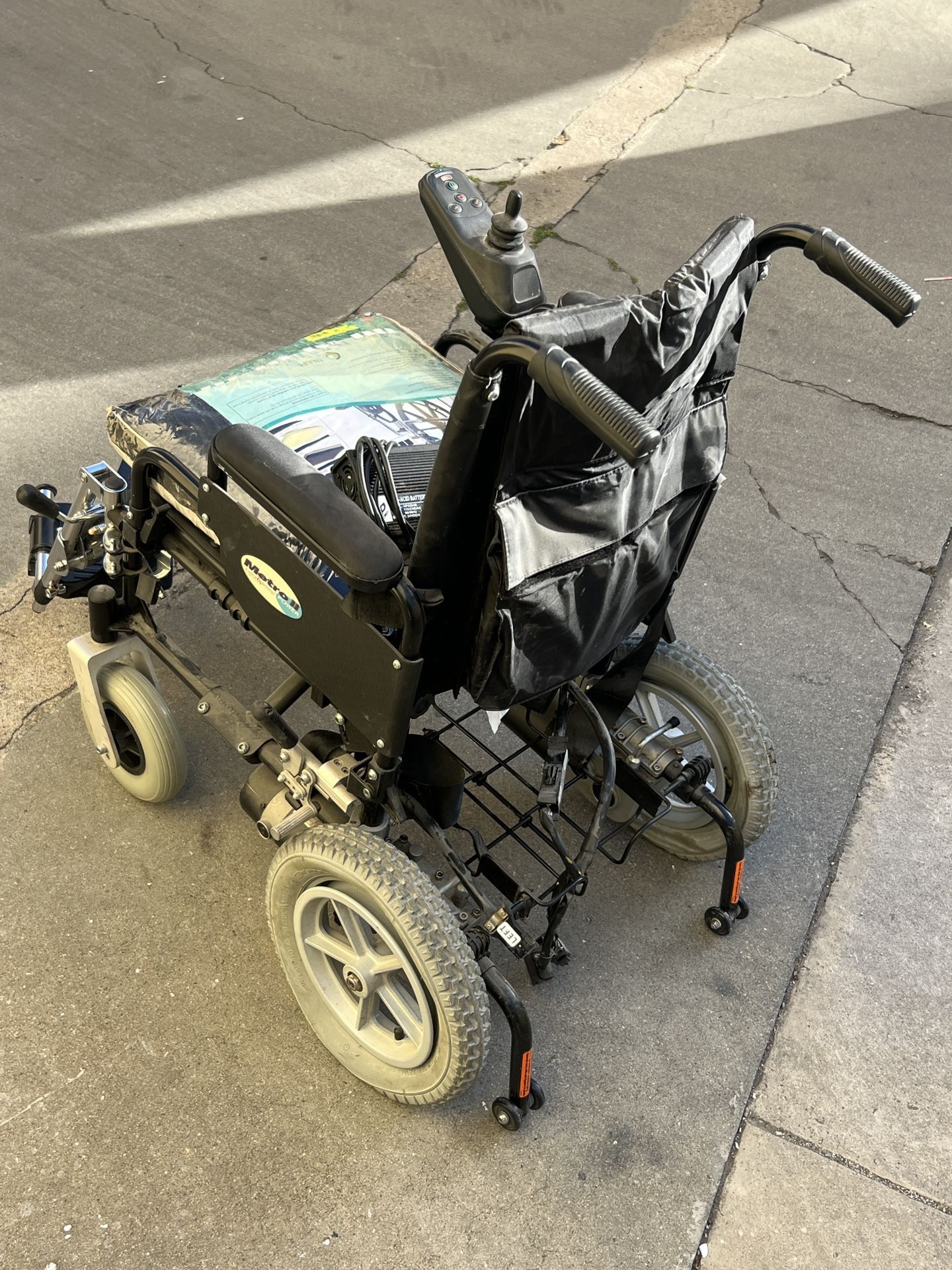 Electric Wheelchair