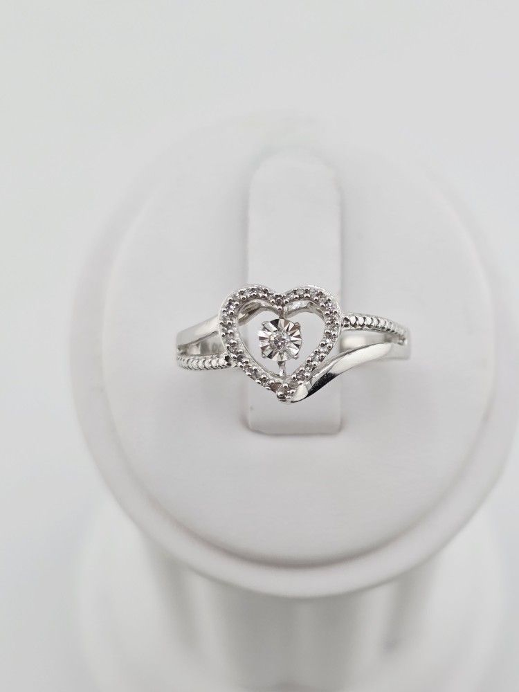 10k white gold dancing diamond heart ❤️ ring
