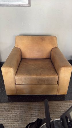 Leather Accent Chair – Tan/Camel Color