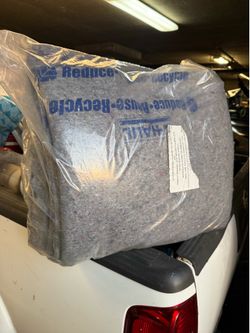 12 new uhaul moving blankets