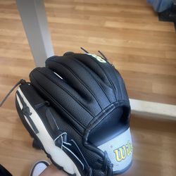 Wilson A2000 11.5 Inch Glove 