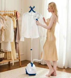 Clothes steamer