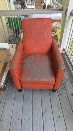 FREE Recliner chair leather orange