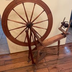 🧶Antique Double Treadle Spinning Wheel – 