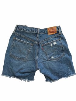 women’s Levi’s size 27