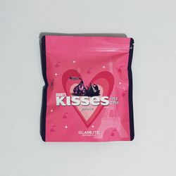 Hersey’s Kisses X Glamlite Lava Cake Palette