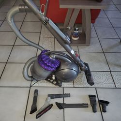 Very Clean Dyson DC39