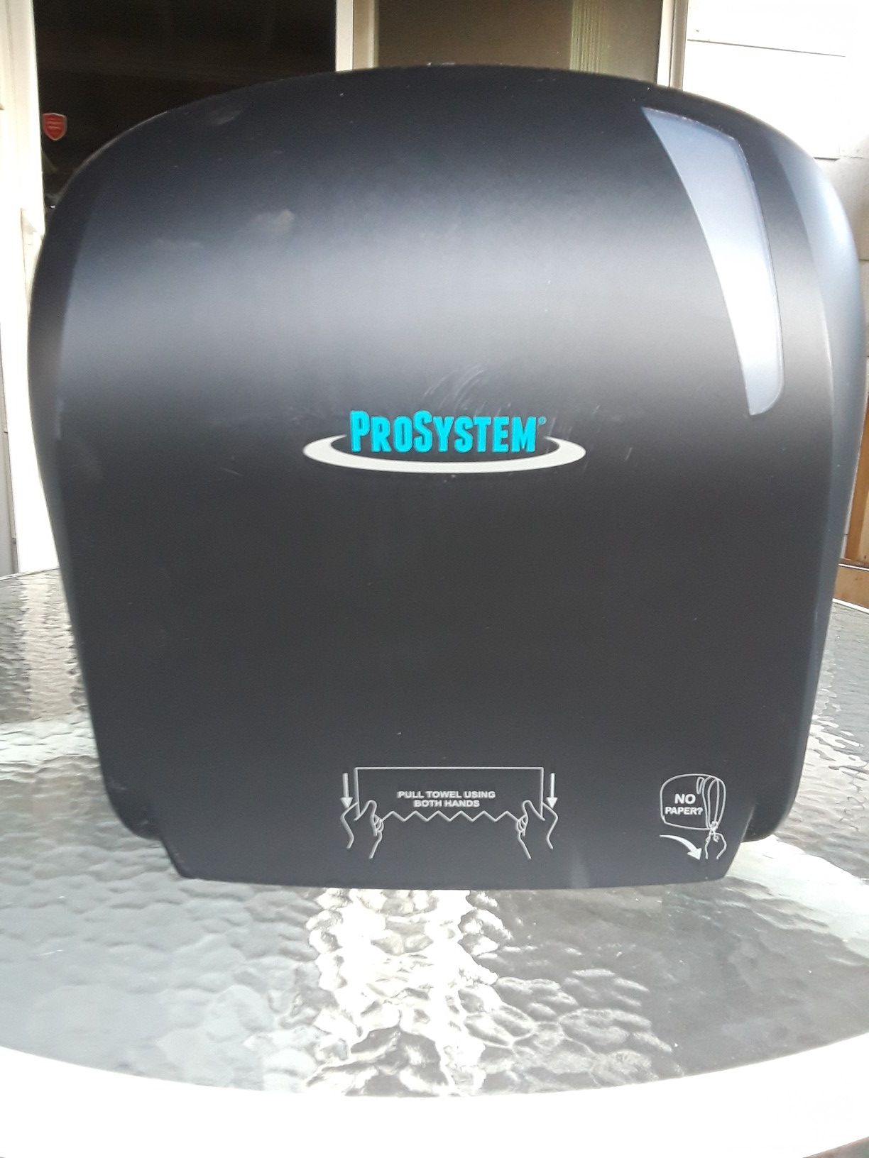 Prosystem paper towel dispenser
