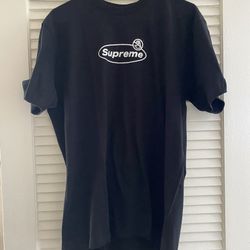 Supreme Shirt Size Medium 
