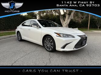 2019 Lexus ES