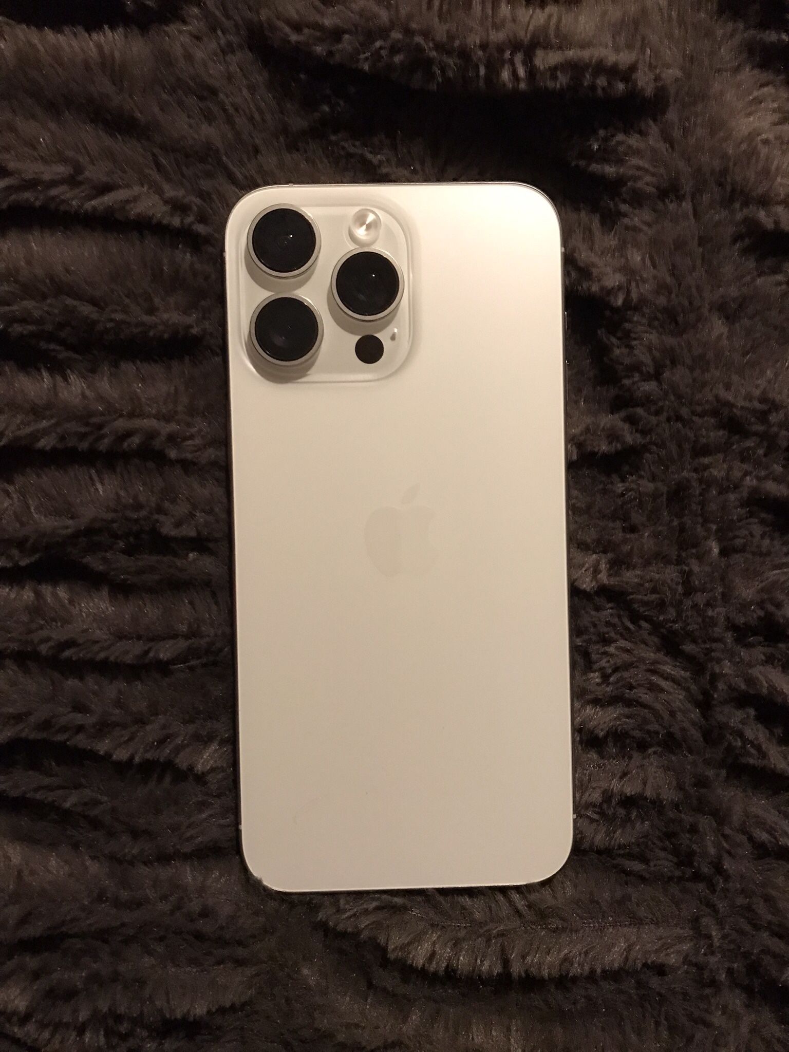Apple iPhone 15 Pro max 256gb Unlocked White