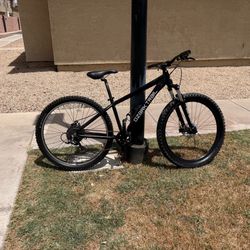 Ozark trail vibe 27.5 mountain bike