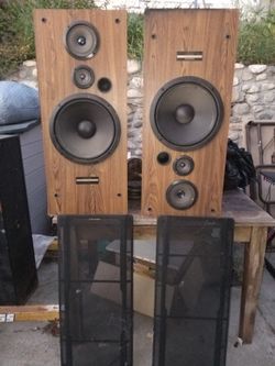 Vintage Pioneer Stereo Floor Speakers