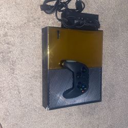 Xbox 1 ( Gold Edition ) w/ Controller