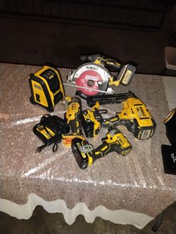 DeWalt  Bundle  With Battery And Charger 