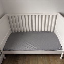 IKEA Sundvik baby crib white