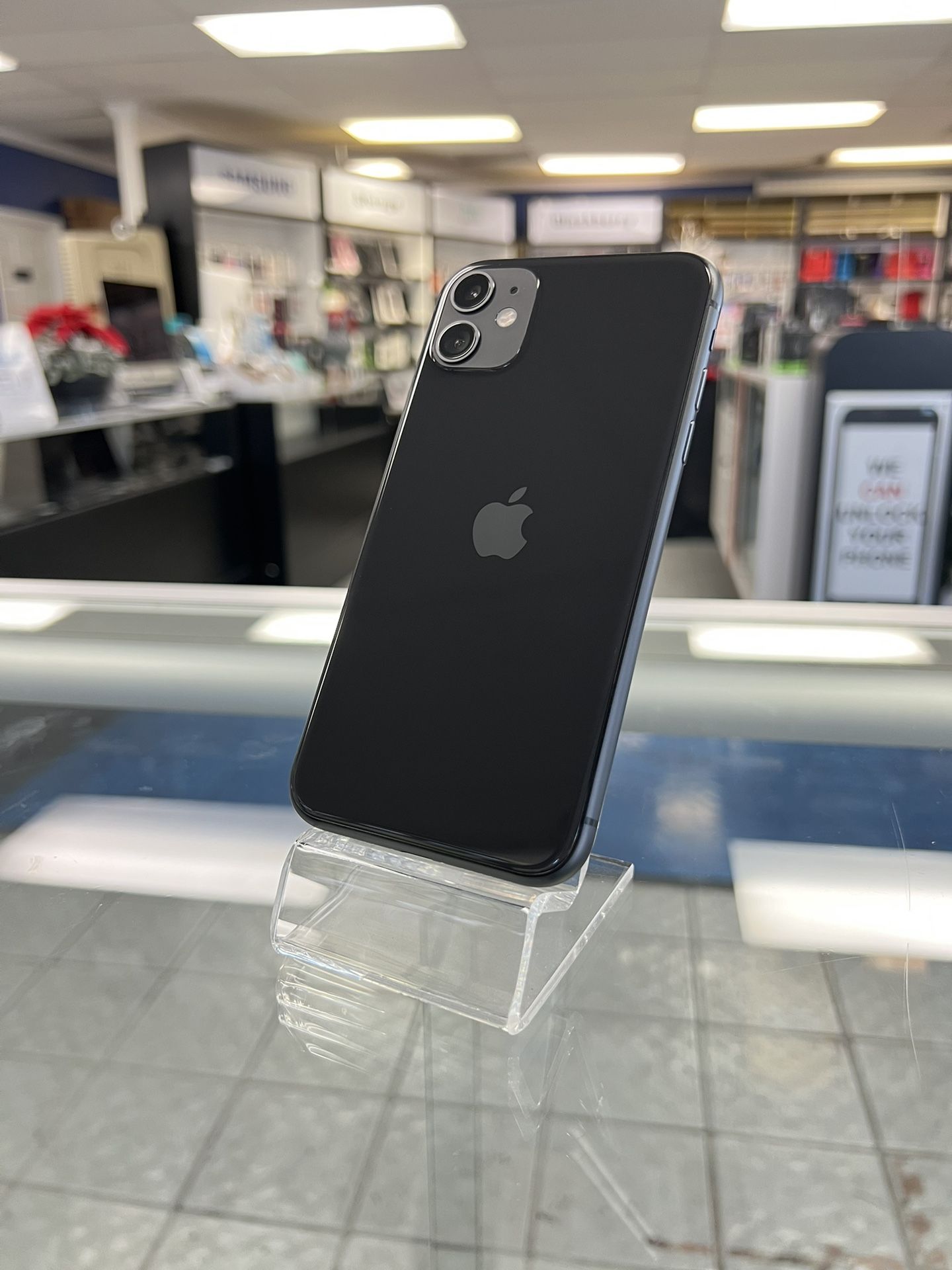 iPhone 11 64GB Unlocked 