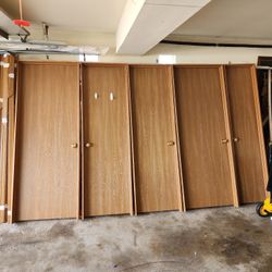 Pre finished Hollow Core Doors Golden Oak Finished Standard Thickness With 4 9/16 Jumbs Including Casing From Both Sides 