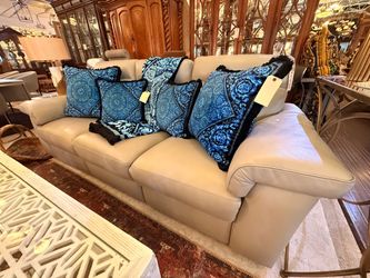 Natuzzi Leather Recliner Sofa - 50% OFF OFFER!!!